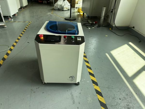 Degassing mixer